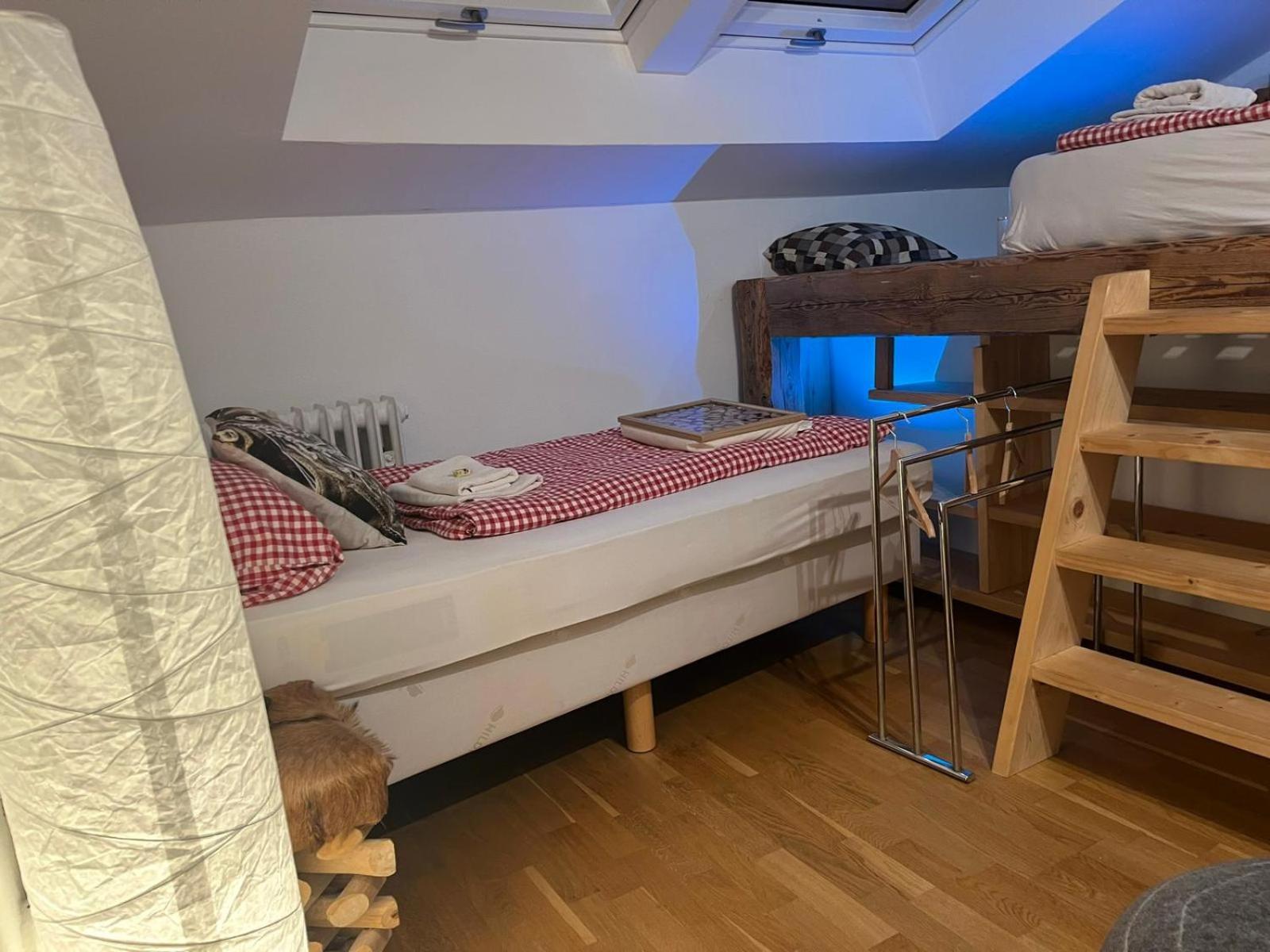 Glueckliche Kuh-villa - Achtsamer Rueckzugsort Mit Traumgarten, Schwimmteich & Raum Zum Sein - Allgaeu Apartment