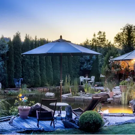 Glückliche Kuh-Villa: Boutique Retreat with Garden & Pool in Kempten-Allgäu Exterior photo