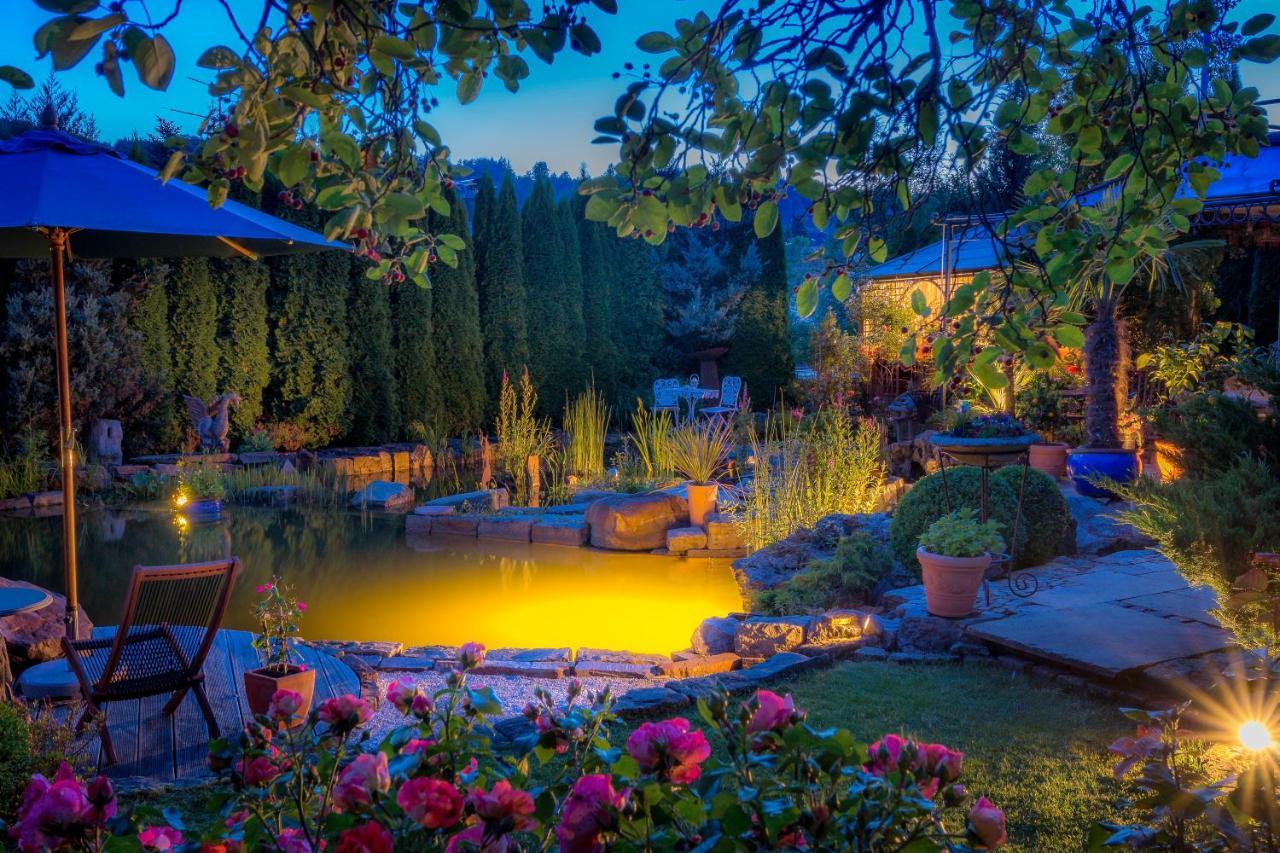 Apartment Glückliche Kuh-villa: Boutique Retreat With Garden & Pool In Kempten-allgäu Kempten